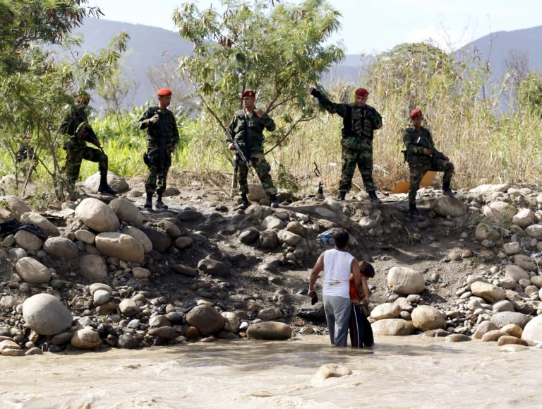 Tensioni al confine tra Colombia e Venezuela