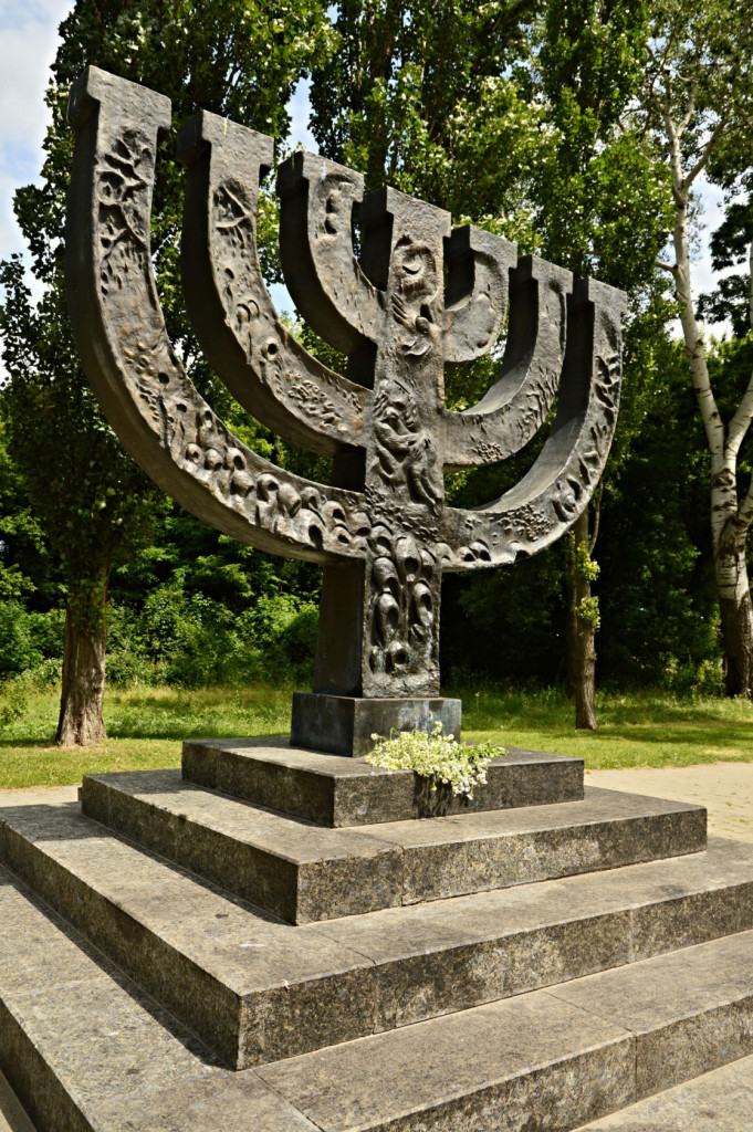 Babi Yar memorial