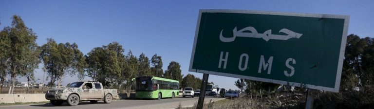 Civili evacuati da Homs dopo un accordo tra governo siriano e ribelli. Credits to: Reuters.