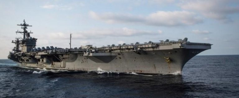 La portaerei USS Carl Vinson nell'Oceano Pacifico, 27/05/2017. Credits to: Torrey W. Lee/ U.S. Navy/via REUTERS.