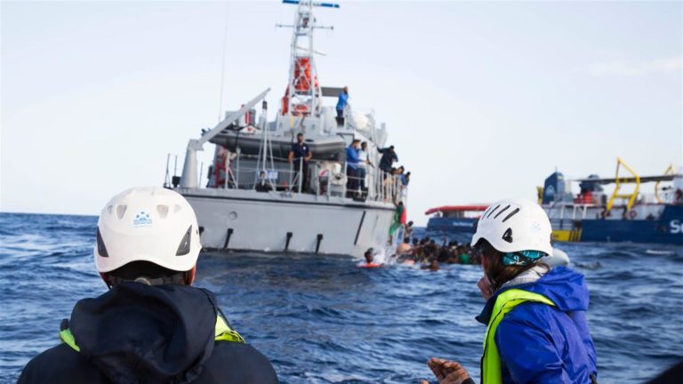 Migranti Sea Watch Italia / via sea-watch.org