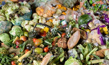 Lo spreco alimentare contribuisce al cambiamento climatico