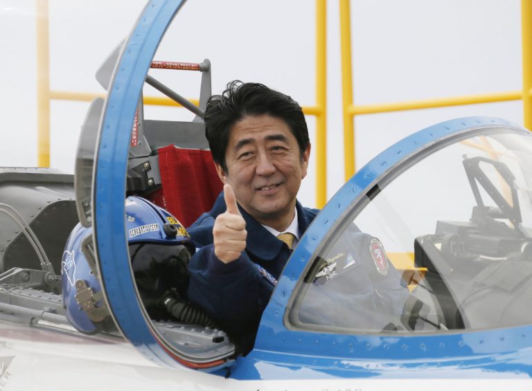 Il Giappone di Abe divorzia dalla Costituzione pacifista