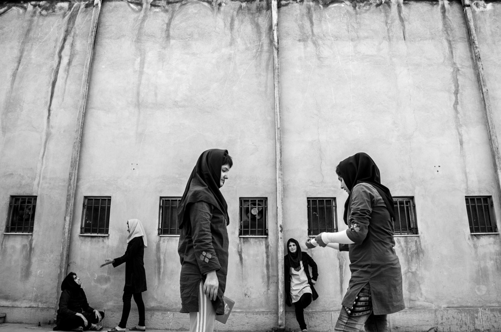 Le ragazze possono uscire nel cortile della prigione un'ora al mattino e un'ora alla sera. © Sadegh Souri