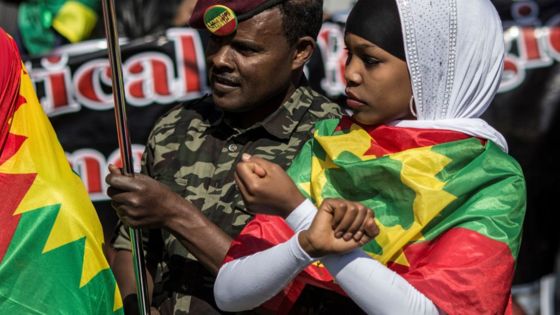 Manifestanti etiopi protestano nella capitale Addis Abeba / credits: Afp
