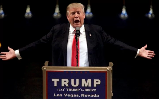 Donald Trump, candidato repubblicano alla presidenza Usa, durante un evento elettorale - credits: John Gurzinski / Afp