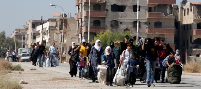 Più di 300 persone sono state evacuate dal sobborgo damasceno di Moadamiyeh, settembre 2016. Credits to: Reuters.