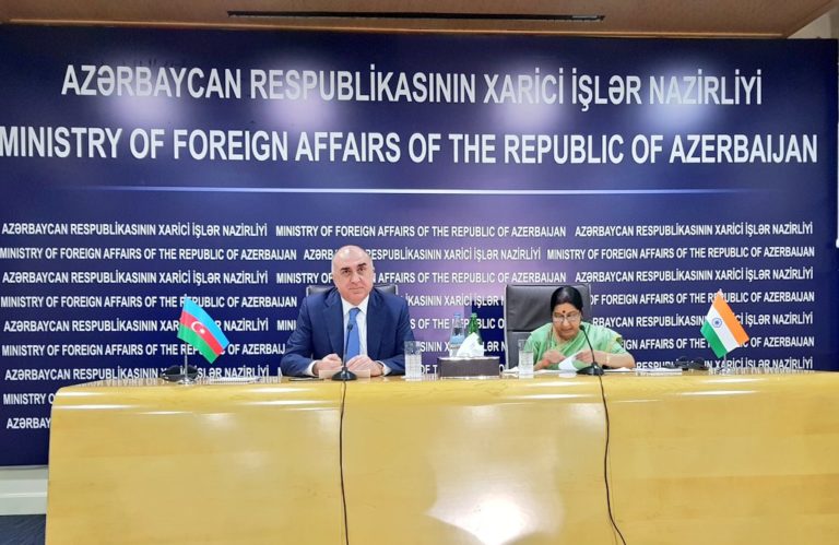 Storico incontro tra i ministri degli esteri di India e Azerbaijan